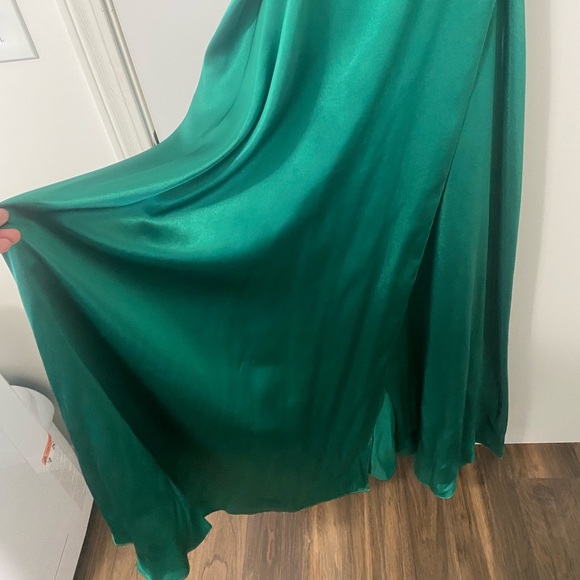 Emerald Green Prom Dress NWT! - Picture 4 of 11